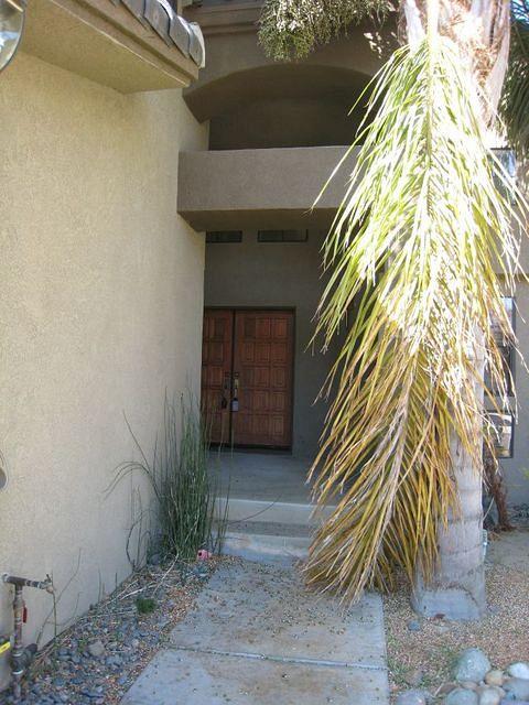Canyon Crest - Entry way