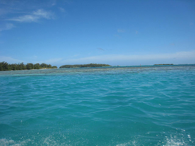 boat ride over to the Motu